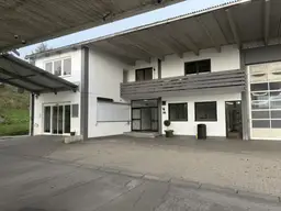 Letzte Bürofläche vor der Grenze
