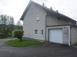 Älteres, gepflegtes Wohnhaus mit viel Platzangebot ohne Sanierungsbedarf