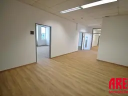 ARBEITEN IN LEONDING AUF TOPNIVEAU - TOP B01