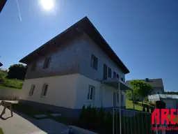 WOHNEN IM GRÜNEN - 3 ZIMMERWOHNUNG MIT BALKON