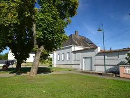 Familiensitz im Grünen
