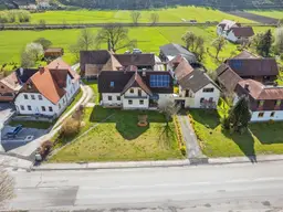 TOLLER BAUERNHOF MIT ZWEI WOHNHÄUSERN (DREI WOHNEINHEITEN) UND WIRTSCHAFTSTRAKT!