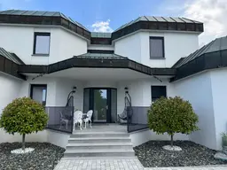 Moderne Villa mit Ordination oder Büro! Grünruhelage! Drohnenvideo online!
