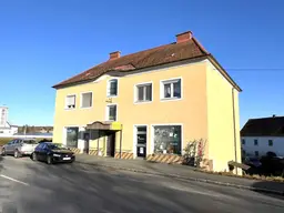4 Wohnungen &amp; 2 Geschäftsräume im Zentrum!