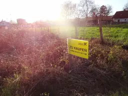 Aufgeschlossenes Baugrundstück in ruhiger Lage !