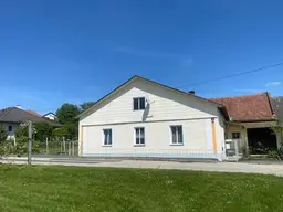 Bauernhaus mit Potenzial für Selbstversorger, Tierhaltung &amp; Rückzug ins Grüne