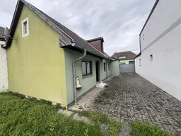 Gepflegtes Einfamilienhaus mit Garten