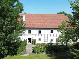 Der Lindenhof - Vierkanter am Ortsrand von Petzenkirchen mit großem Grundstück