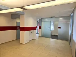 Freundliche Geschäftsräumlichkeit, Büro, Ordination oder Kanzlei im Erdgeschoss im Zentrum Haag zu mieten