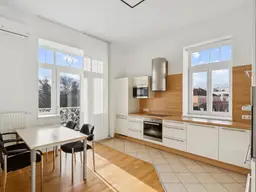 Exklusive Villenetage - stilvoll Wohnen in historischer Architektur