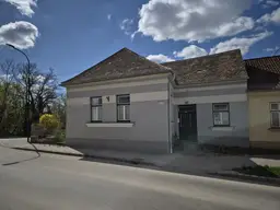 Wohnhaus mit Kellergewölbe als besonderes Highlight!