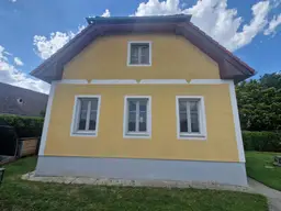 LEISTBARES LANDHAUS MIT TRAUMHAFTEM GARTEN IN BELIEBTER WOHNLAGE VON GEMEINLEBARN MIT DIREKTEM BAHNANSCHLUSS