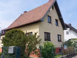 ACHTUNG: NEUER TOPPREIS: GEPFLEGTES WOHNHAUS IN RUHIGER SIEDLUNGSLAGE!