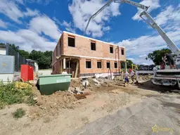 BAUBEGINN ERFOLGT! IDEAL FÜR FAMILIEN! 5-ZIMMER-ZIEGELHAUS MIT UNVERBAUBAREN AUSBLICK. MIT KELLER, BALKON, TERRASSE, CARPORT UND GROSSEM GARTEN.
