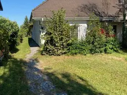 Sanierungsbedürftiges Einfamilienhaus mit über 3.000 m2 Eigengrund - Nähe Ebreichsdorf