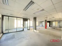Sehr helle Bürofläche - komplett saniert in 5020 Salzburg zu mieten