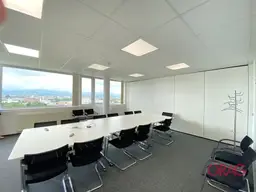Großzügige &amp; helle Büroflächen mit guter Infrastruktur - herrliche Aussicht