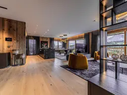 Exklusive Residenz mit Blick aufs Kitzbüheler Horn – A CAR LOVER'S HOME –