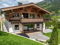 Alpine Eleganz in Liftnähe – Exklusive Dachgeschosswohnung in Jochberg