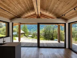 Luxuriöses Wohnen in sonniger Hanglage mit Panoramablick