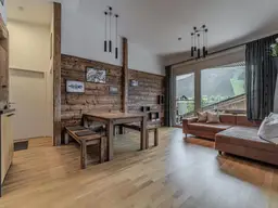 „Smart Living“ – Dachgeschosswohnung in Brixen