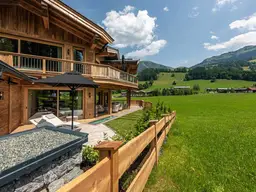 Gartenmaisonette mit 180 ° freiem Weitblick im Luxusareal Diamond Hills