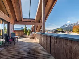 Hochwertige Penthousewohnung mit Panoramaterrasse ( 02669 )