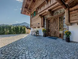 Exklusives Luxus-Chalet mit Außenpool in Toplage ( 05015 )