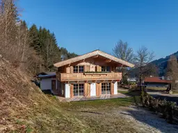 Charmantes Landhaus in hochwertiger Holzbauweise ( 06071 )