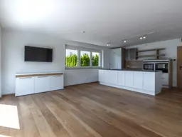 Neuwertige Gartenwohnung in zentraler Lage ( 06465 )
