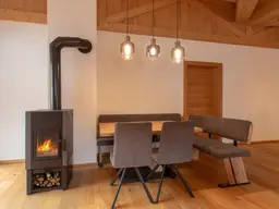 Dachgeschosswohnung in ruhiger Lage ( 06381)