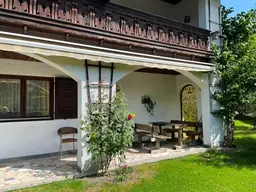 Ein Haus mit vielen Möglichkeiten: Großzügiges Wohnhaus mit Doppelcarport in Fürstenbrunn