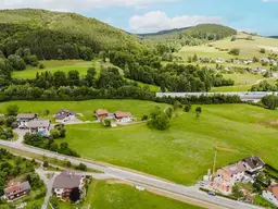 Zwischen Mondsee und Attersee – ein Grundstück mit Perspektive