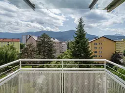 Sanierte 2-Zimmerwohnung mit Aussicht