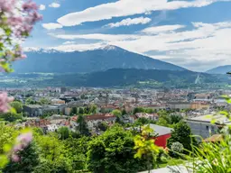 Terrassenwohnung mit unverbaubarem Stadtblick