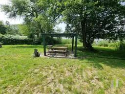 Seegrundstück mit Steg, Boje &amp; Weinfass-Schlafplatz – direkt am Obertrumer See!