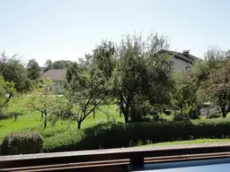 Für Anleger: attraktive 3 Zi-Wohnung mit Loggia und Carport