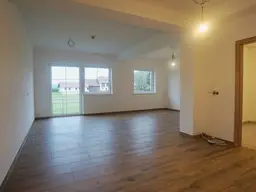 Erstbezug: Exklusive, lichtdurchflutete 4 Zimmer Wohnung