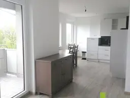 Tolle Wohnung mit Loggia und Parkplatz
