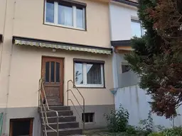 Renovierungsbedürftiges Mittelreihenhaus