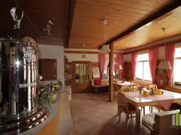 Berghütte/Alm in traumhafter Alleinlage mit Blick auf das atemberaubende Dachsteinmassiv