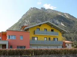 3-ZIMMER-HAUSETAGE MIT SONNENTERRASSE + BALKON
