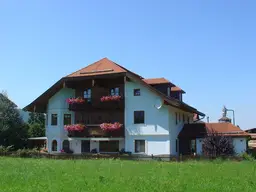 GROSSZÜGIGE 3,5-ZIMMERWOHNUNG MIT TERRASSE