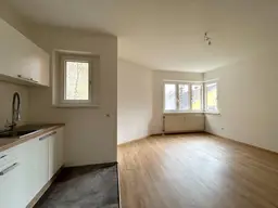 KLEINE PREISWERTE 2 ZIMMER WOHNUNG IN SARMINGSTEIN