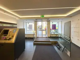 GEWERBEFLÄCHE FÜR IHRE NEUE GESCHÄFTSIDEE DIREKT AM MARKTPLATZ IN ST. GEORGEN AM WALDE
