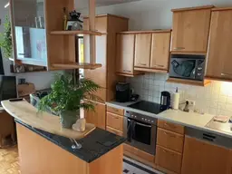 Helle Wohnung mit 3 Schlafzimmern - teilweise möbliert (gegen Ablöse) ab Oktober verfügbar!