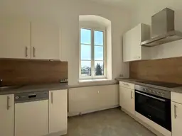GEMÜTLICH UND HELL - 3 ZIMMER WOHNUNG IN RIED MIT KÜCHE UND PARKPLATZ