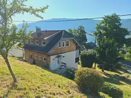 Sanierungsbedürftiges Einfamilienhaus mit Balkon und direktem Blick auf den Ossiacher See - Nähe Sattendorf / Bodensdorf