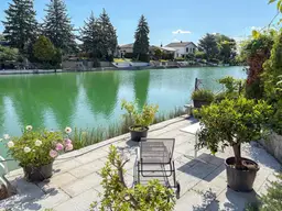 Idyllisches Haus mit eigenem Seezugang