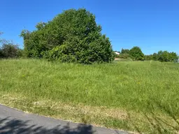 Häuslbauer aufgepasst! Grundstück zu annehmbaren Preis - Anschlüsse direkt an der Grundstücksgrenze - Nähe Bahnhof Kraubath!